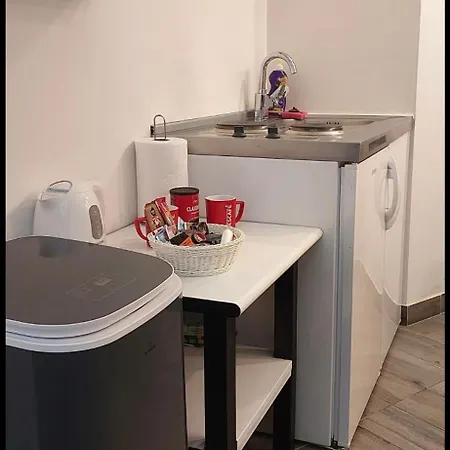 Apartment D&t *